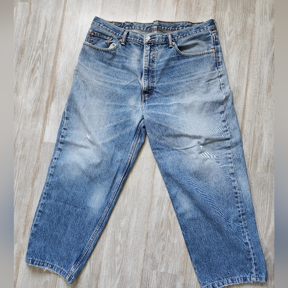 Levi's Other - Levi's Med Wash Blue Denim Jeans High Rise Distressed Short Men's Sz 40x26